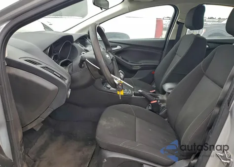 2018 Ford Focus Se z USA, uszkodzony, nr VIN 1FADP3FE0JL230936